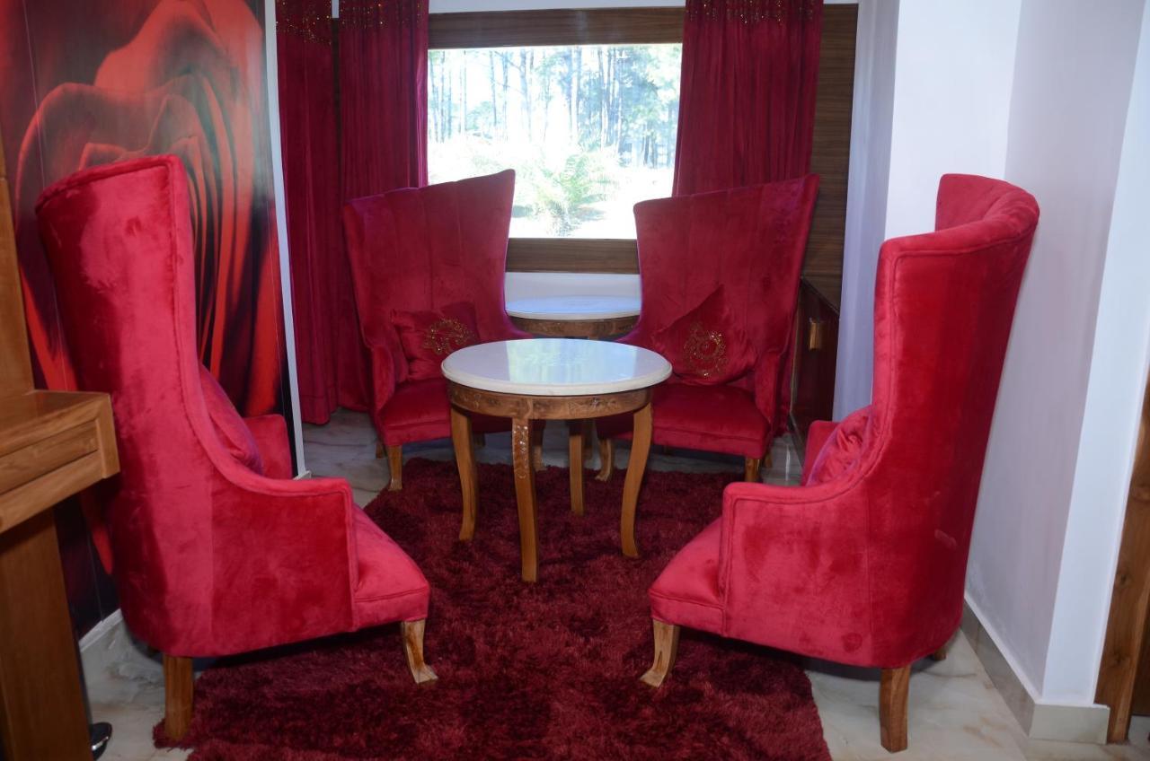 Hotel Saheb'S Castle Mcleodganj Маклеод-Гандж Екстер'єр фото
